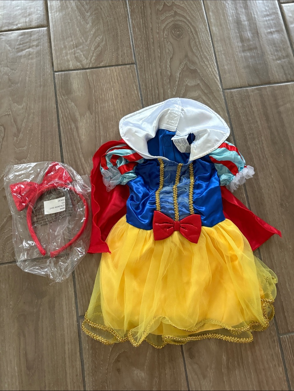 Disney Baby Snow White Classic Princess infant Costume LIKE NEW